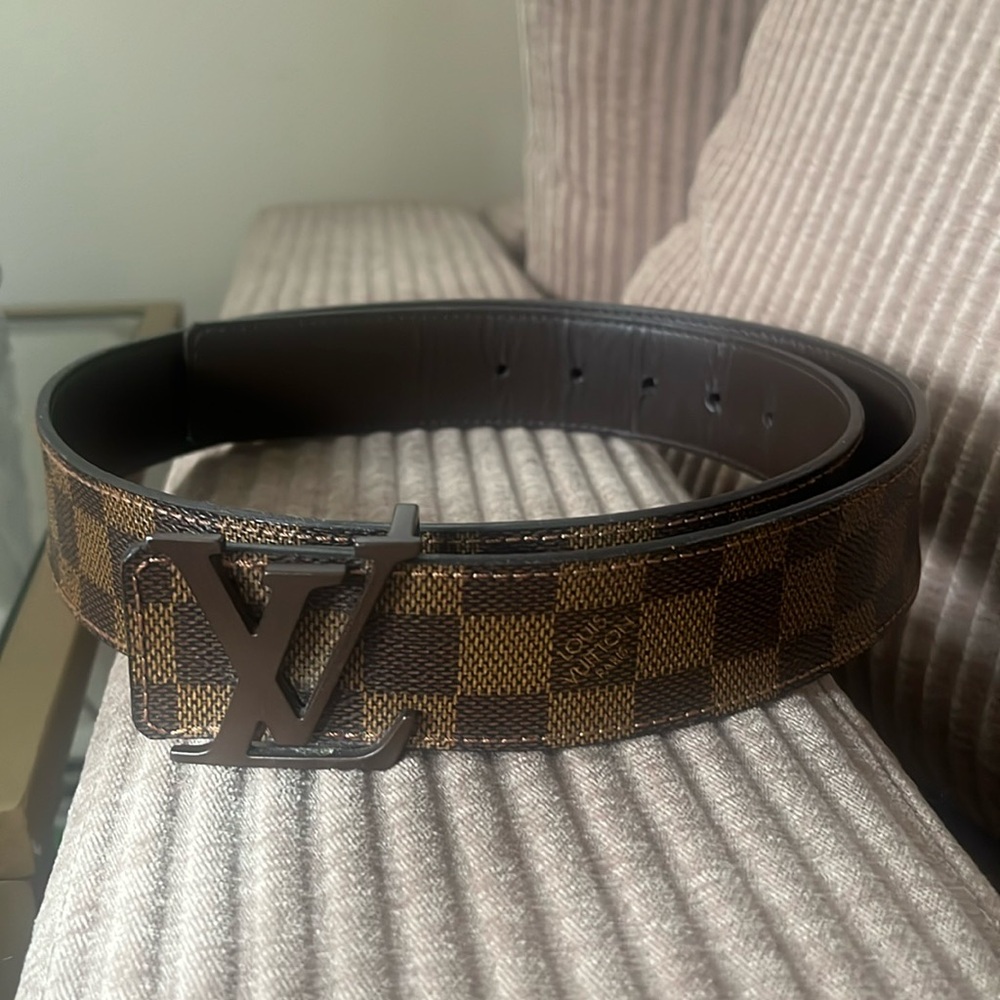 Louis Vuitton M9807 belt